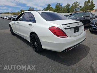2017 Mercedes-Benz S 550 Sedan - miniatura 2