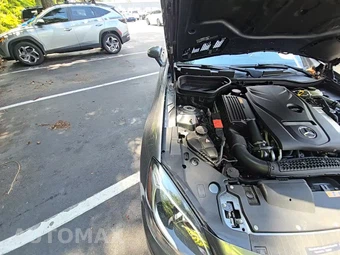 2017 Mercedes-Benz SLC 300 – miniatura 17