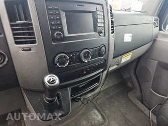 2017 Mercedes-Benz Sprinter 2500 Cargo Van Standard Roof 144.3" WB – miniatura 11