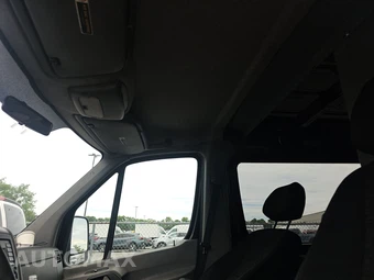 2017 Mercedes-Benz Sprinter 2500 Cargo Van Standard Roof 144.3" WB – miniatura 16