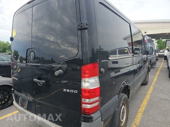 2017 Mercedes-Benz Sprinter 2500 Cargo Van Standard Roof 144.3" WB – miniatura 4