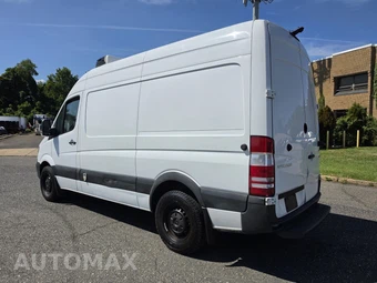 2017 Mercedes-Benz Sprinter 2500 Cargo Van Standard Roof 144.3" WB - miniatura 2