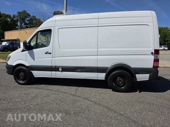 2017 Mercedes-Benz Sprinter 2500 Cargo Van Standard Roof 144.3" WB - miniatura 5