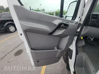 2017 Mercedes-Benz Sprinter 2500 Worker Cargo Van High Roof 170.3" WB - miniatura 9