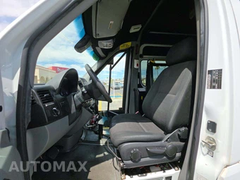 2017 Mercedes-Benz Sprinter 3500XD Cab Chassis DRW – miniatura 6