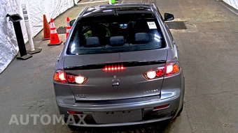 2017 Mitsubishi Lancer ES – miniatura 5