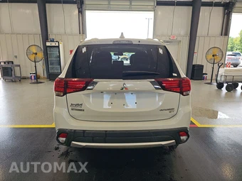 2017 Mitsubishi Outlander GT - miniatura 5