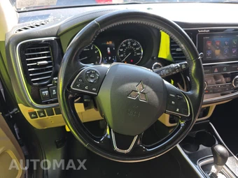 2017 Mitsubishi Outlander SE – miniatura 10