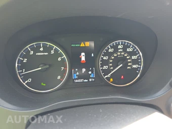 2017 Mitsubishi Outlander SE – miniatura 12