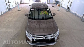 2017 Mitsubishi Outlander SE – miniatura 2