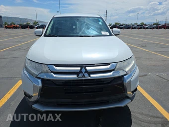2017 Mitsubishi Outlander SE – miniatura 2