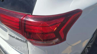 2017 Mitsubishi Outlander SE – miniatura 47
