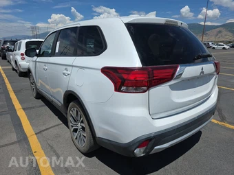 2017 Mitsubishi Outlander SE – miniatura 6
