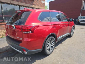 2017 Mitsubishi Outlander SE – miniatura 3