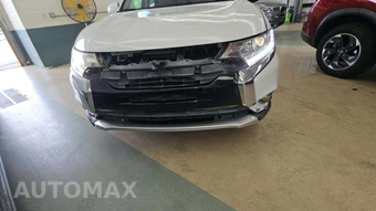 2017 Mitsubishi Outlander SEL - miniatura 19