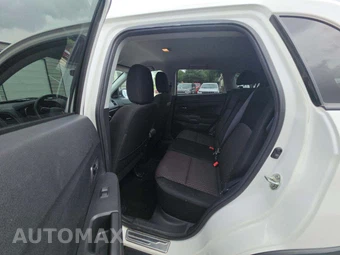 2017 Mitsubishi Outlander Sport LE – miniatura 10