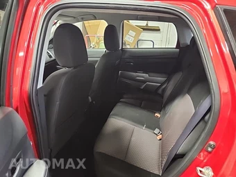2017 Mitsubishi Outlander Sport LE – miniatura 16