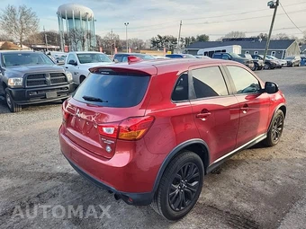 2017 Mitsubishi Outlander Sport LE – miniatura 4