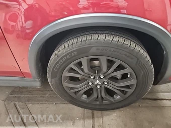2017 Mitsubishi Outlander Sport LE – miniatura 9