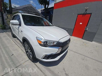 2017 Mitsubishi Outlander Sport SE – miniatura 4