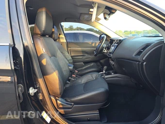 2017 Mitsubishi Outlander Sport SEL - miniatura 8