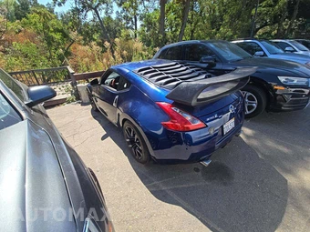 2017 Nissan 370Z Coupe - miniatura 2