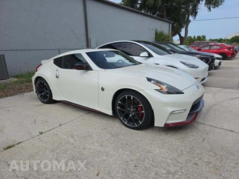 2017 Nissan 370Z NISMO Tech Coupe – miniatura 4