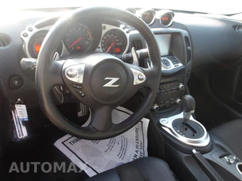 2017 Nissan 370Z Touring Convertible – miniatura 5