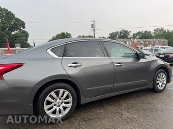 2017 Nissan Altima 2.5 S - miniatura 4
