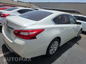 2017 Nissan Altima 2.5 S – miniatura 3