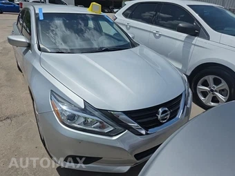 2017 Nissan Altima 2.5 S - miniatura 2
