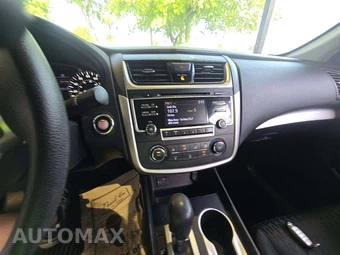 2017 Nissan Altima 2.5 S – miniatura 10
