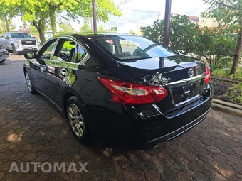 2017 Nissan Altima 2.5 S – miniatura 2