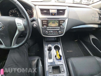 2017 Nissan Altima 2.5 SL – miniatura 10