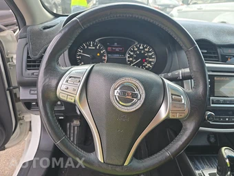 2017 Nissan Altima 2.5 SL – miniatura 10