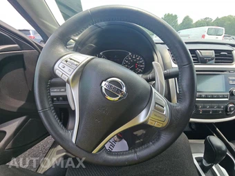 2017 Nissan Altima 2.5 SR – miniatura 10