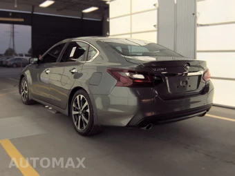 2017 Nissan Altima 2.5 SR - miniatura 8