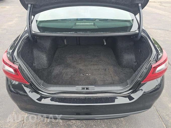 2017 Nissan Altima 2.5 SR – miniatura 11