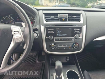 2017 Nissan Altima 2.5 SR – miniatura 7