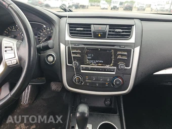 2017 Nissan Altima 2.5 SR – miniatura 11