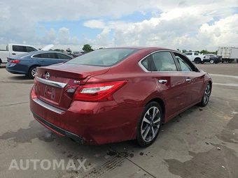 2017 Nissan Altima 2.5 SR – miniatura 4