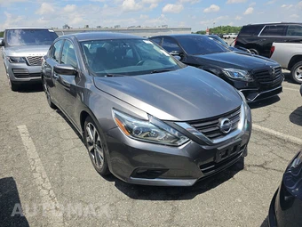 2017 Nissan Altima 2.5 SR – miniatura 3