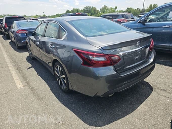 2017 Nissan Altima 2.5 SR – miniatura 6