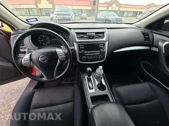 2017 Nissan Altima 2.5 SR - miniatura 10