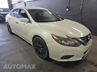 2017 Nissan Altima 2.5 SR – miniatura 3