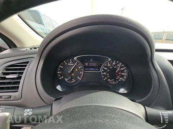 2017 Nissan Altima 2.5 SR – miniatura 12