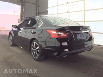 2017 Nissan Altima 2.5 SR – miniatura 6