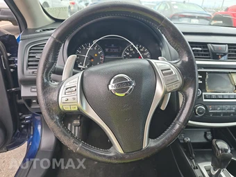 2017 Nissan Altima 2.5 SR – miniatura 10