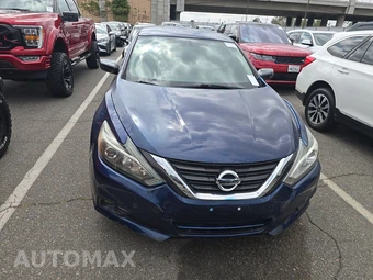 2017 Nissan Altima 2.5 SR – miniatura 2