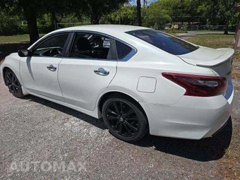 2017 Nissan Altima 2.5 SR – miniatura 2